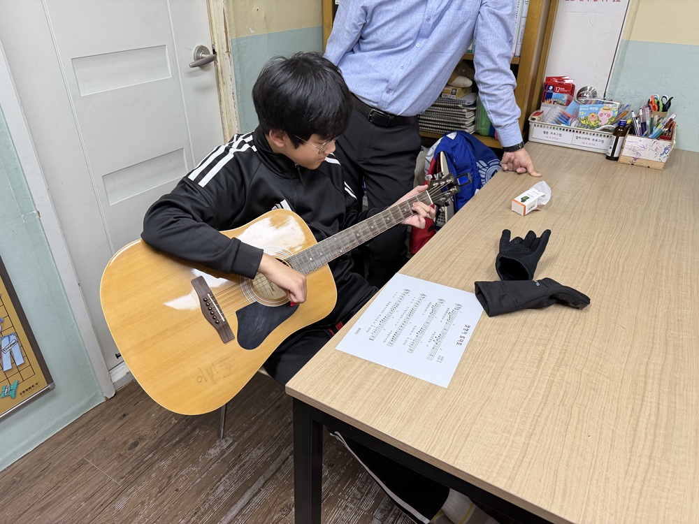 KakaoTalk_20251114_175607728_02.jpg